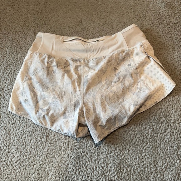 Lululemon | Real Quick Short Perforated 3.5" in Jasmine White Multi Running 8 - Picture 7 of 12